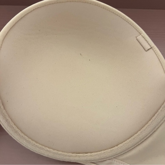 Wacoal Strapless Bra - Picture 4 of 9